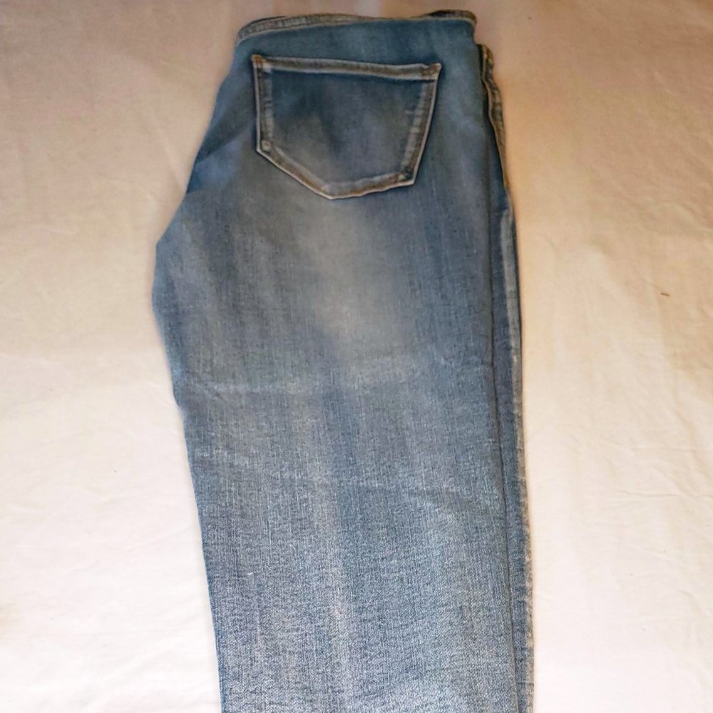 Designer Low Rise Jeans - Picture 7 of 7